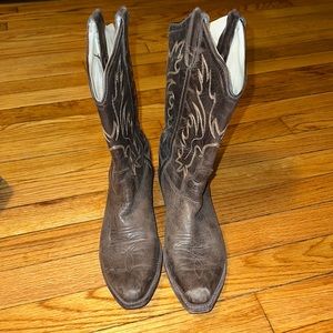 Old west cowgirl boot